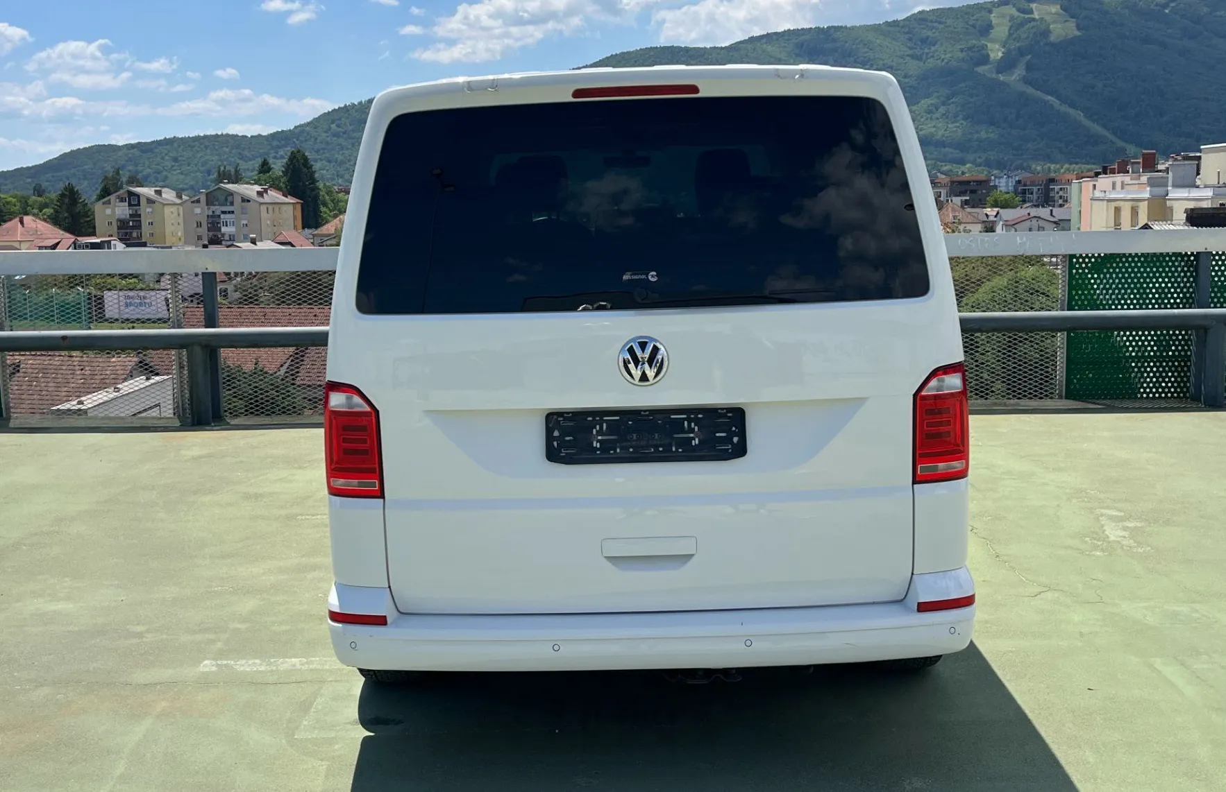 Zunanja slika - Volkswagen Multivan - 2.0 TDI DMR Comfortline DSG. LED. NAVI. 2X PDC. - 7