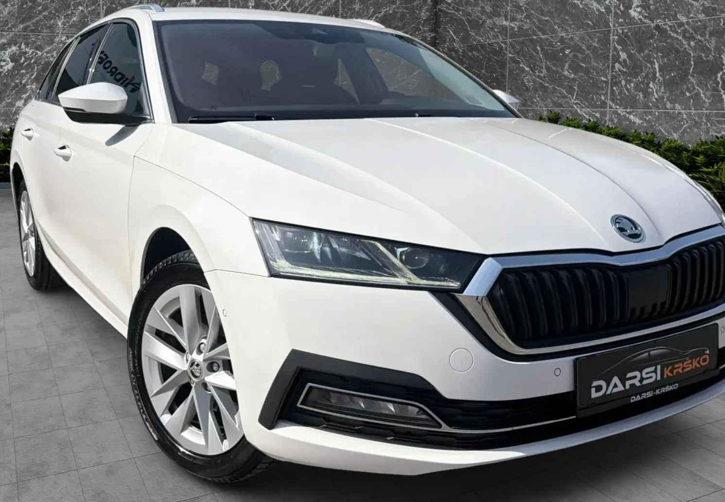 Zunanja slika - Škoda Octavia - 2.0TDI Style DSG 150PS MATRIX ACC PRIKLOP ALU17 - 8
