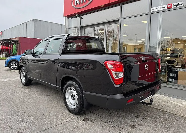Zunanja slika - SsangYong Musso - Grand 2.2 XDi Active+ 4WD M T - 4