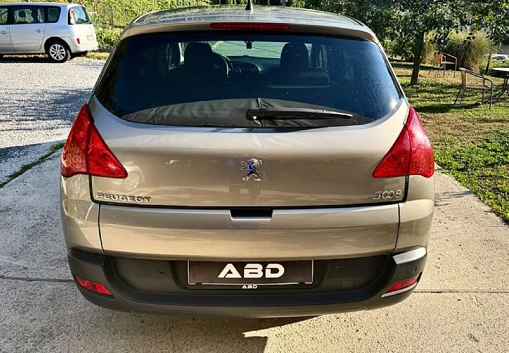 Zunanja slika - Peugeot 3008 - 1.6 HDi SLO PANORAMA-ALU-VELIK SERVIS - DIG KLIMA - 5