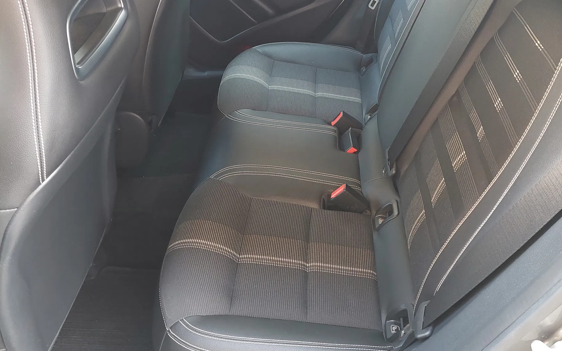 Notranja slika - Mercedes-Benz CLA-Razred - CLA 200 d 4MATIC Shooting Brake Urban Avt. - 9