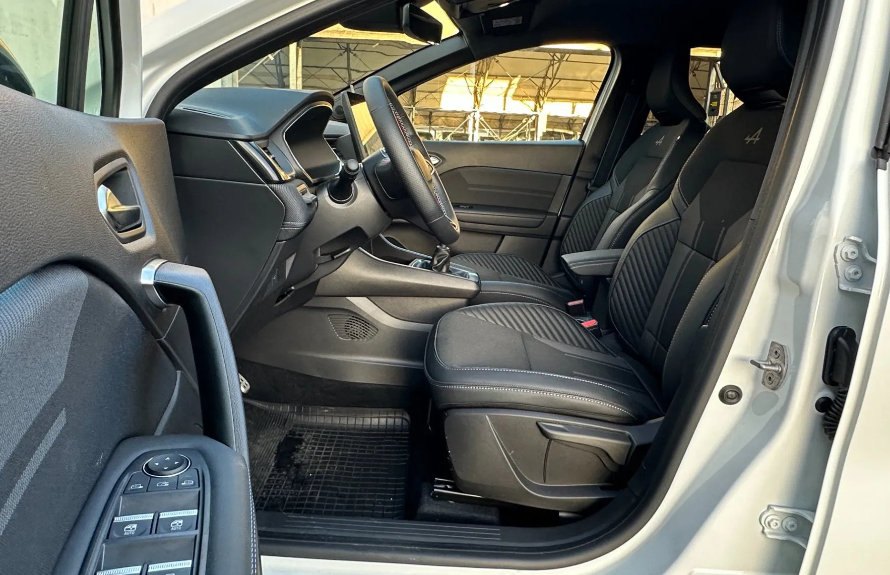 Zunanja slika - Renault Symbioz - Esprit Alpine TCe 140 +Virtual+El. Prtljažnik - 9