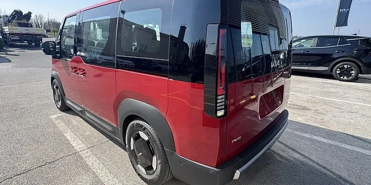 Zunanja slika - KIA PV5 - 71.2 kWh baterija 120 kW 163 KS  Quantum - 5