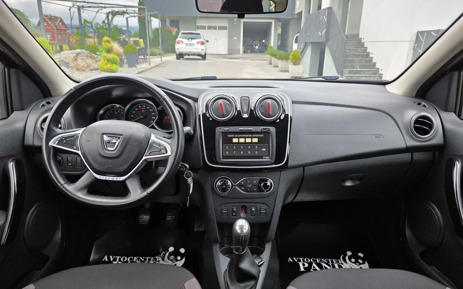 Zunanja slika - Dacia Logan - MCV 1,5 Blue dCi 95 Comfort - 9