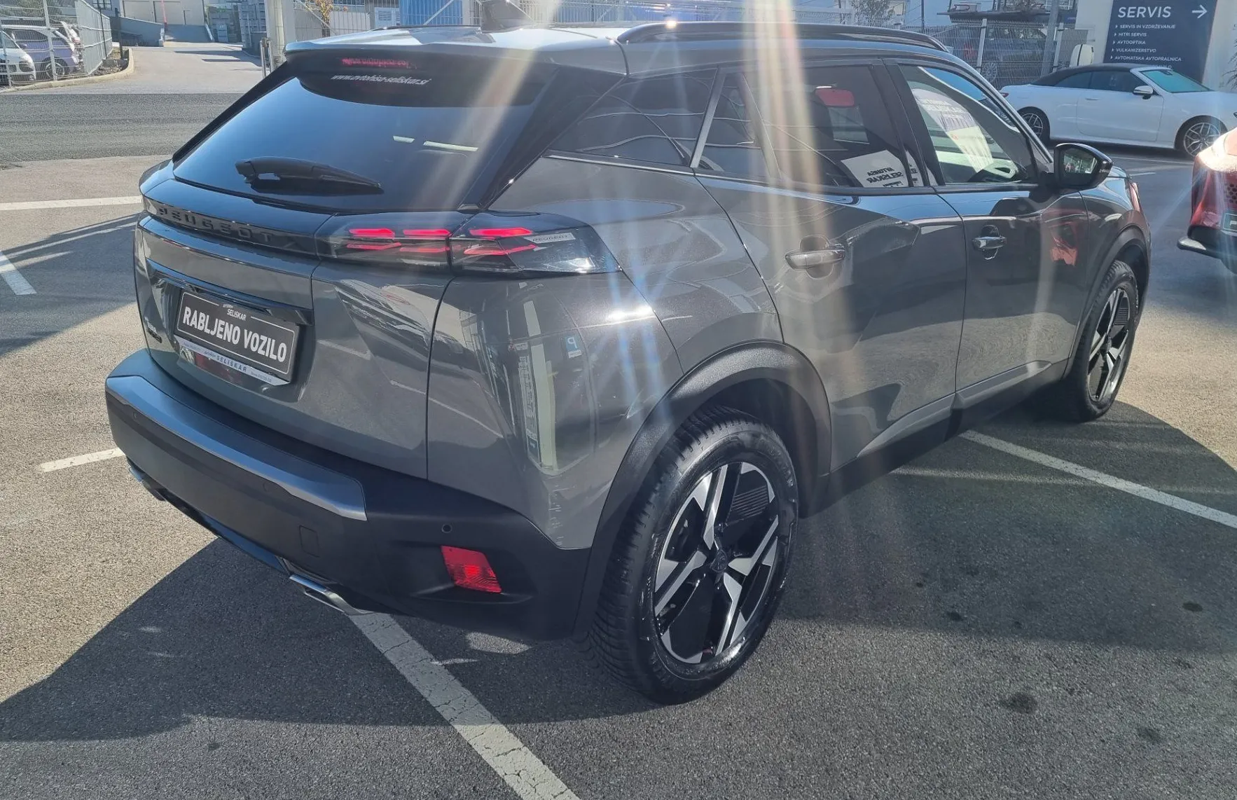 Zunanja slika - Peugeot 2008 - 1.2 PureTech 130 Allure Avtomatik - SAMO 15.632km - 8
