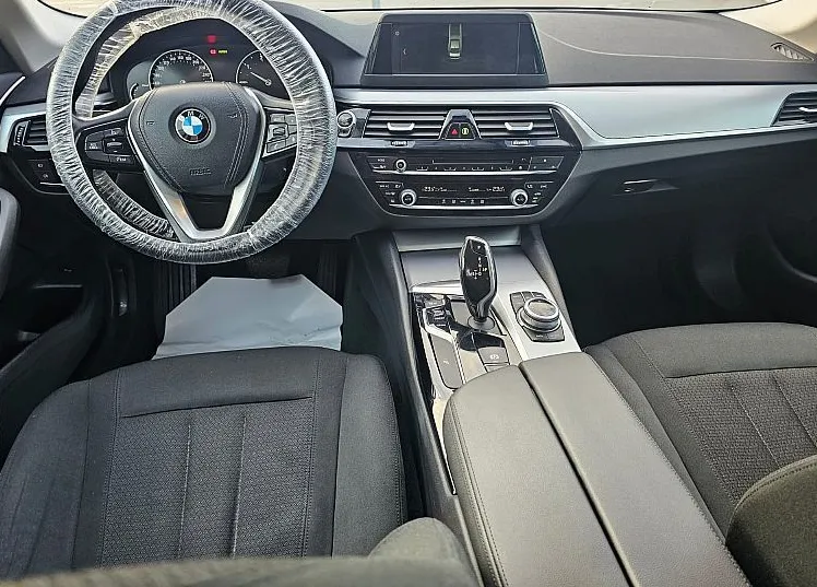 Zunanja slika - BMW Serija 5 - : 520d AUT.|novi model|NAVI|ALU|PDC|AC|LED|MULTIFUNK - 9