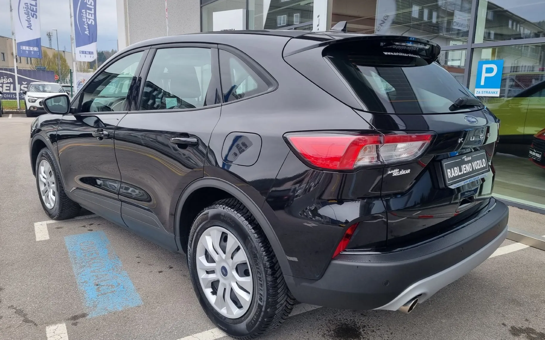 Zunanja slika - Ford Kuga - 1.5 EcoBoost - SAMO 27.891KM - NAVI-DAB-PDC-TEMP. - 4