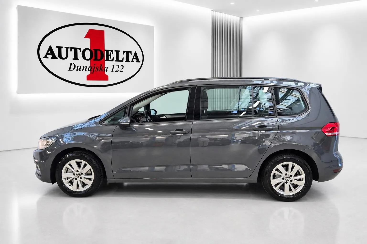 Zunanja slika - Volkswagen Touran - 2.0 TDI DSG Comfortline 110 150 - 3