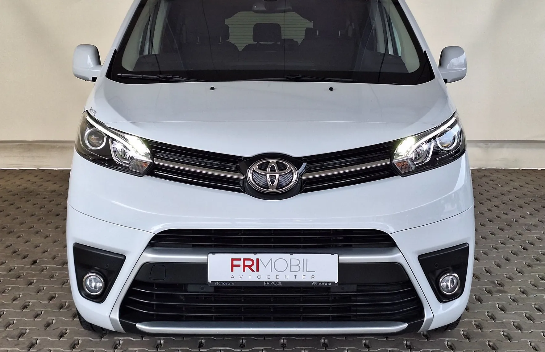 Zunanja slika - Toyota Proace - Verso 2.0 D-4D Family Long - 5
