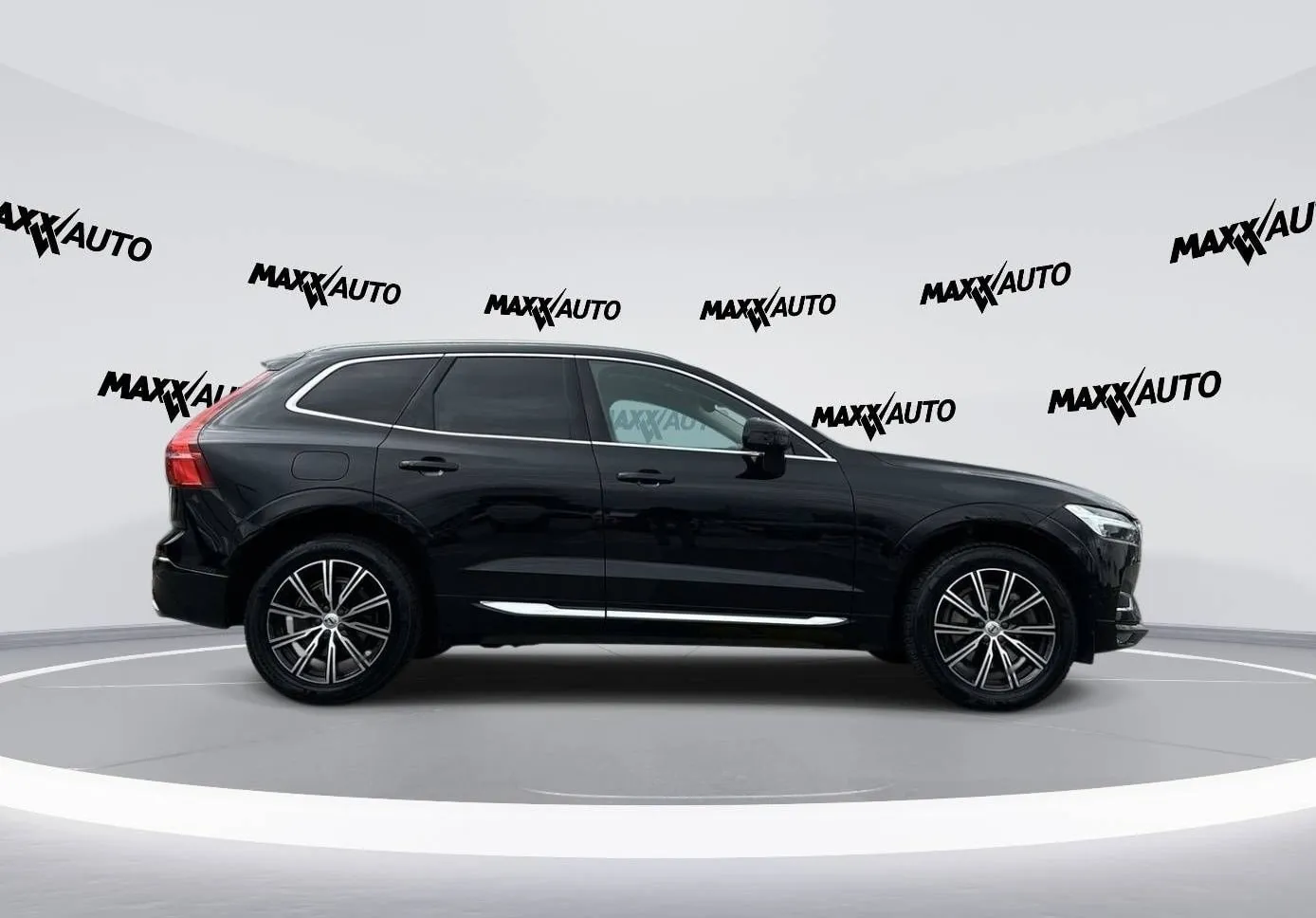 Zunanja slika - Volvo XC60 - B4D AWD AUT Momentum Pro - 4