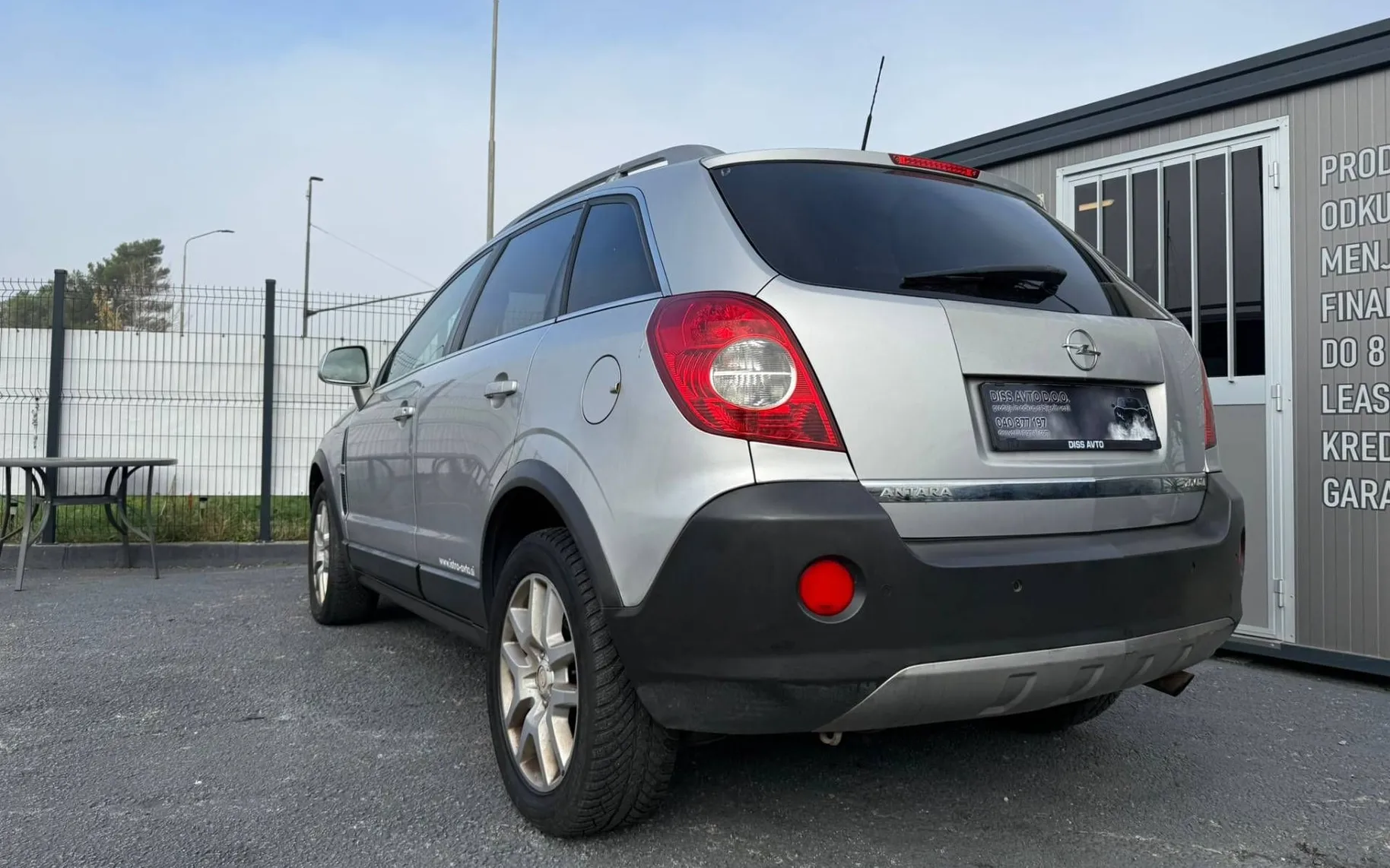 Zunanja slika - Opel Antara - 2.0 CDTI 4x4 AVTOMATIK - 3