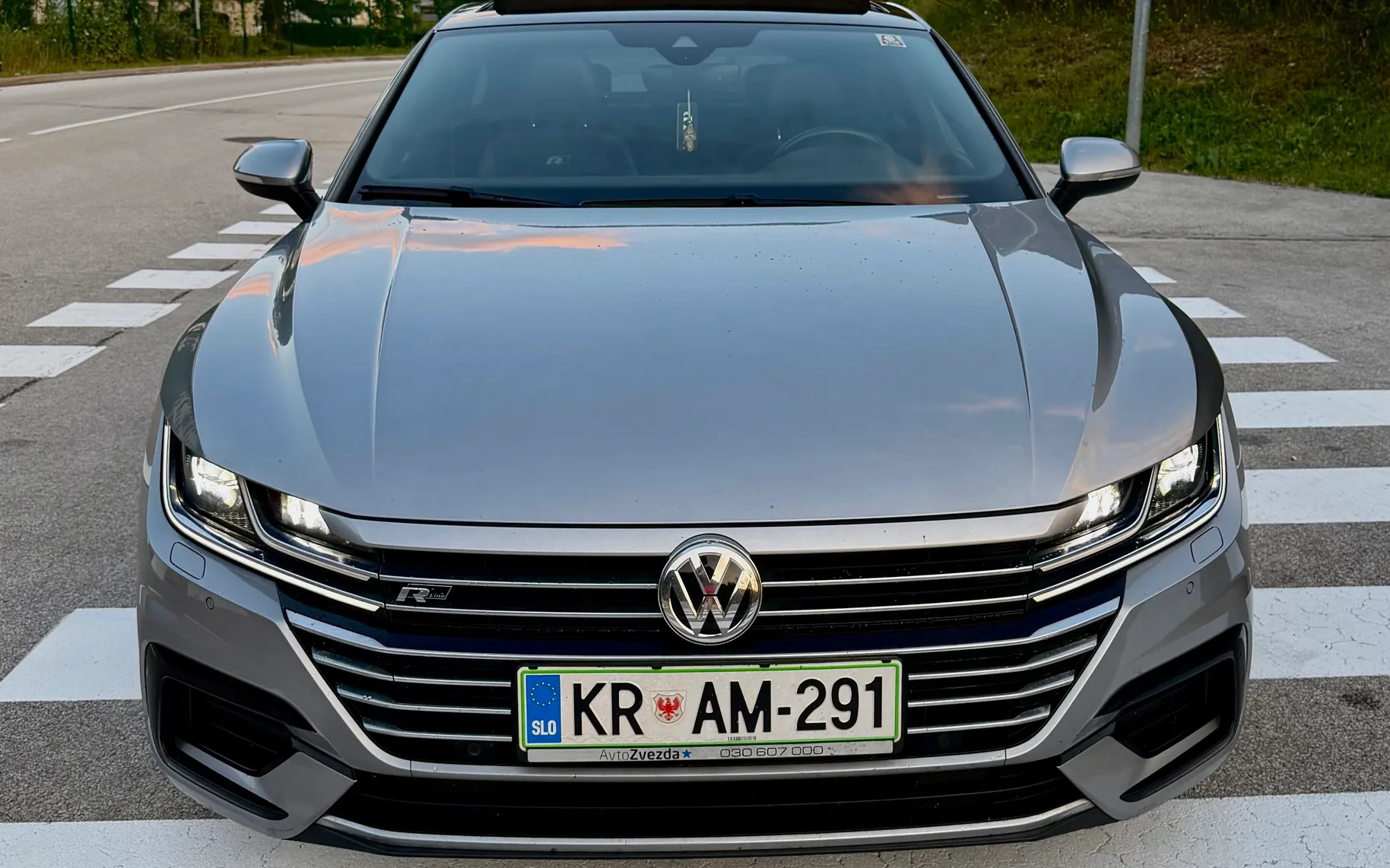 Zunanja slika - Volkswagen Arteon - Volkswagen  2.0 TDI R-Line - 2