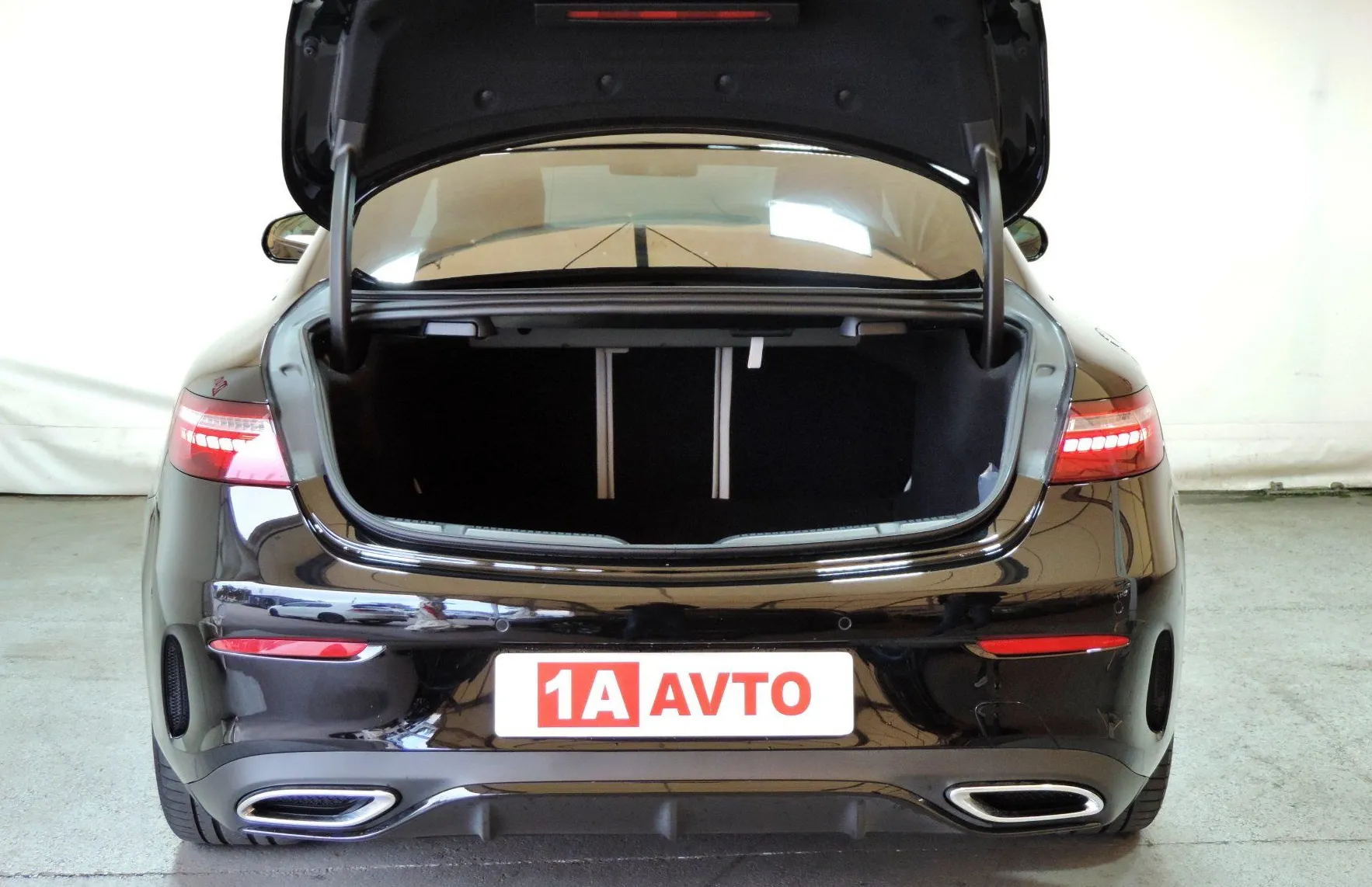 Zunanja slika - Mercedes-Benz E-Razred - 300d 4-MATIC AUT. - 19