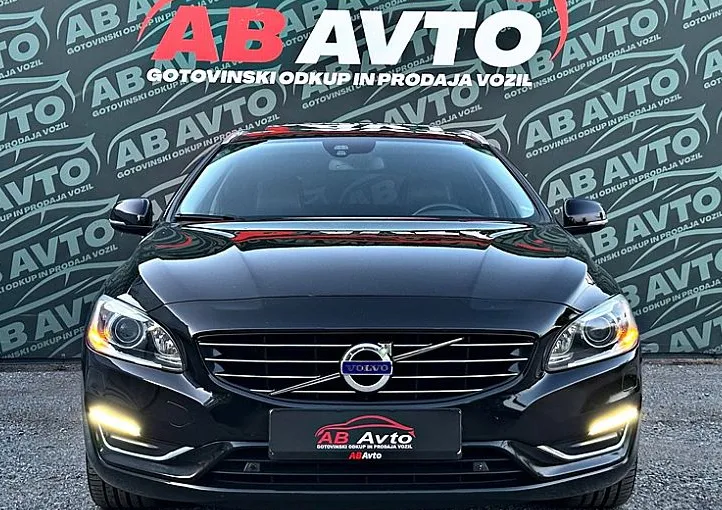 Zunanja slika - Volvo V60 - 2.4TD AWD TwinEngine Plug-in HYBRID+MAX OPREMA+4X4 - 2