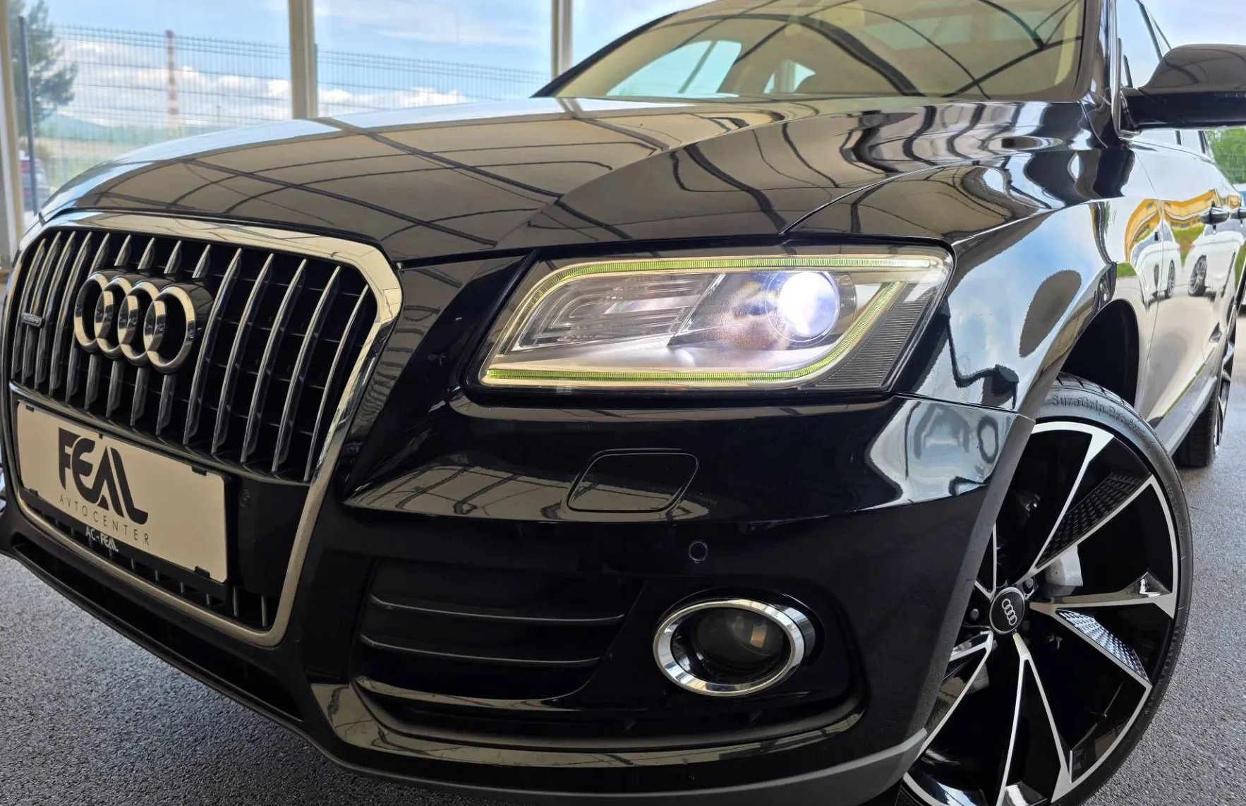 Zunanja slika - Audi Q5 - 2.0 TDI-Q-4X4-S LINE-AVT-PANORAMA-XENON-NAVI-USNJE- - 10