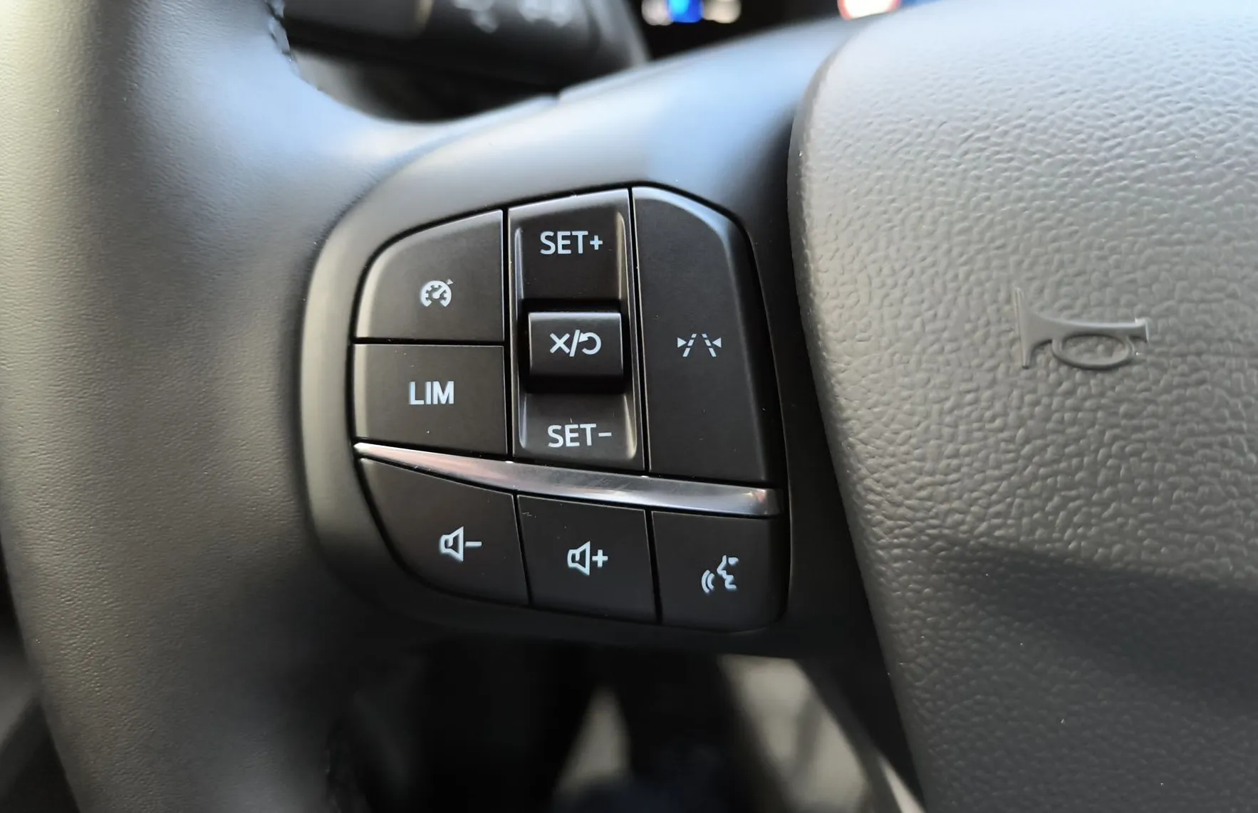 Zunanja slika - Ford Tourneo - Courier TITANIUM 1.0 125PS M6 - 17