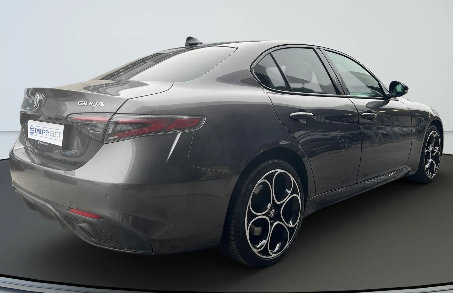 Zunanja slika - Alfa Romeo Giulia - AWD 2.0 Turbo 280 Veloce Avt. - 3