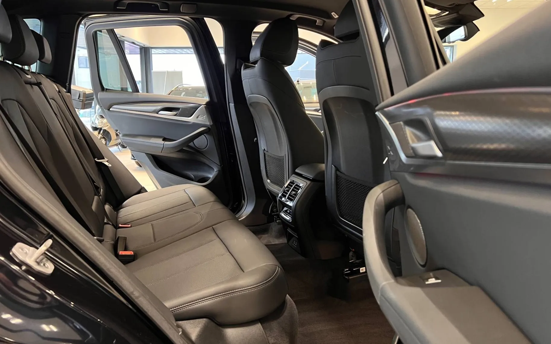 Zunanja slika - BMW X3 - serija : 20d-XD-M-PAKET-LASER-HEAD-MEMORY-HARMAN-KEYLES-1.. - 12