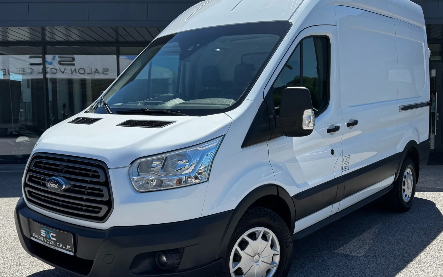 Zunanja slika - Ford Transit - Furgon 350 L2H2 2,2 TDCi Trend - 1