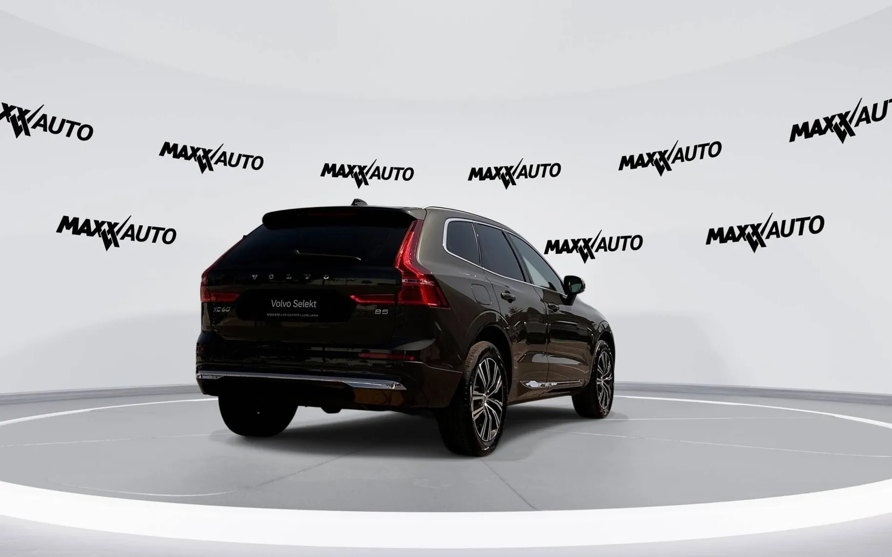 Zunanja slika - Volvo XC60 - B5 INSCRIPTION Avt. LED. PANO.. KLJUKA. ACC - 5