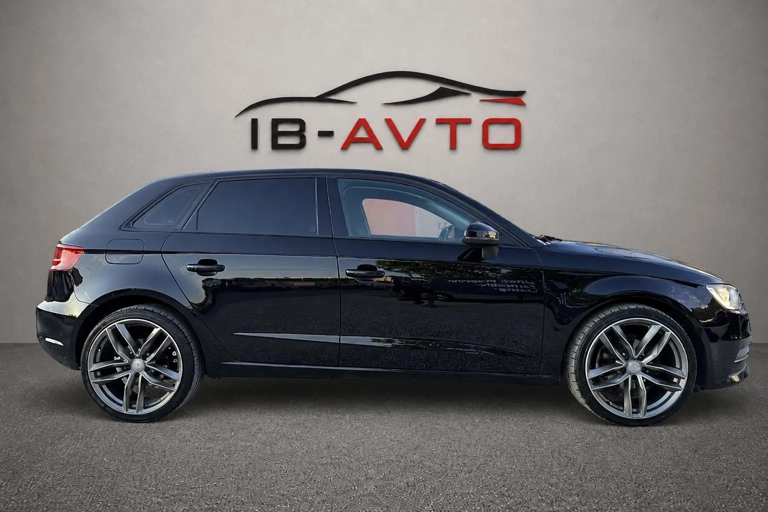 Zunanja slika - Audi A3 - Limuzina 1.6 TDI clean diesel Ambiente - 5