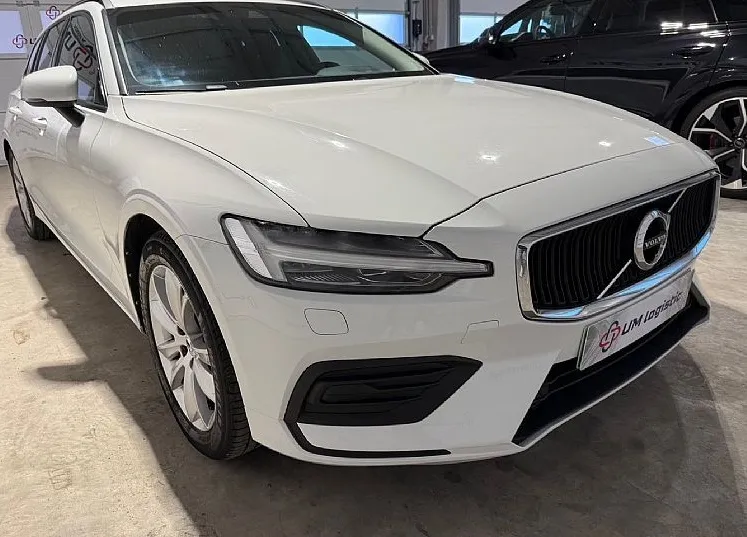 Zunanja slika - Volvo V60 - D4 AUT Momentum - VLEČNA KLJUKA - 3