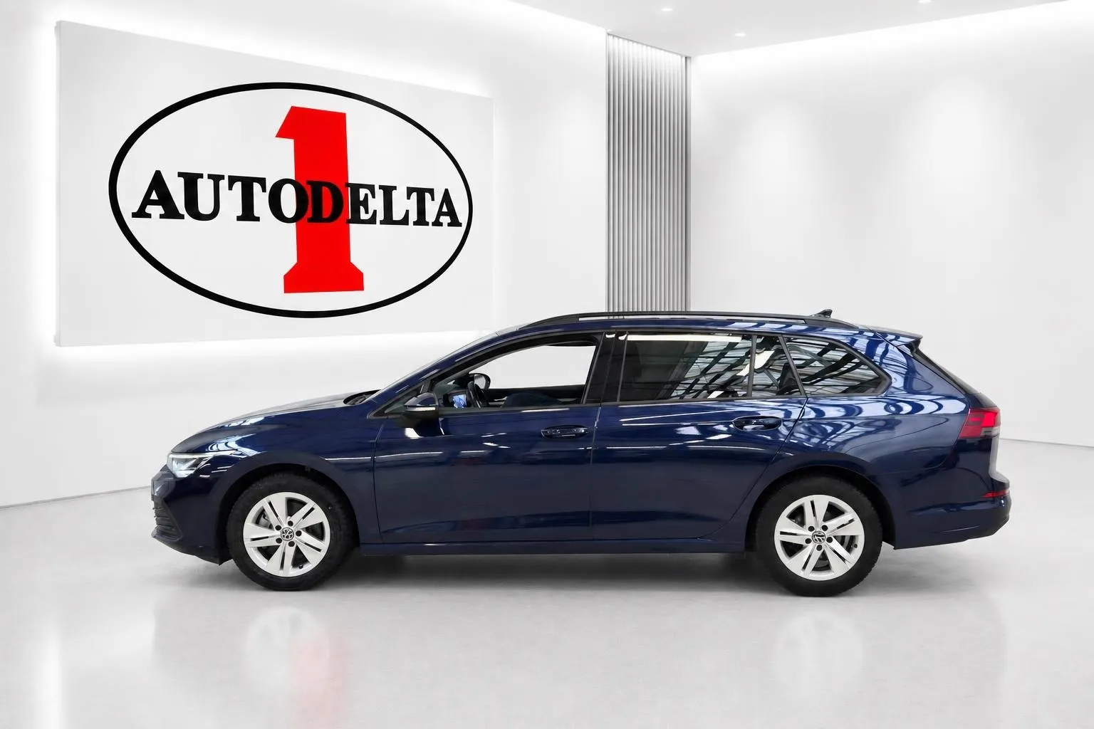 Zunanja slika - Volkswagen Golf Variant - 2.0 TDI DSG Life 110 150... - 3