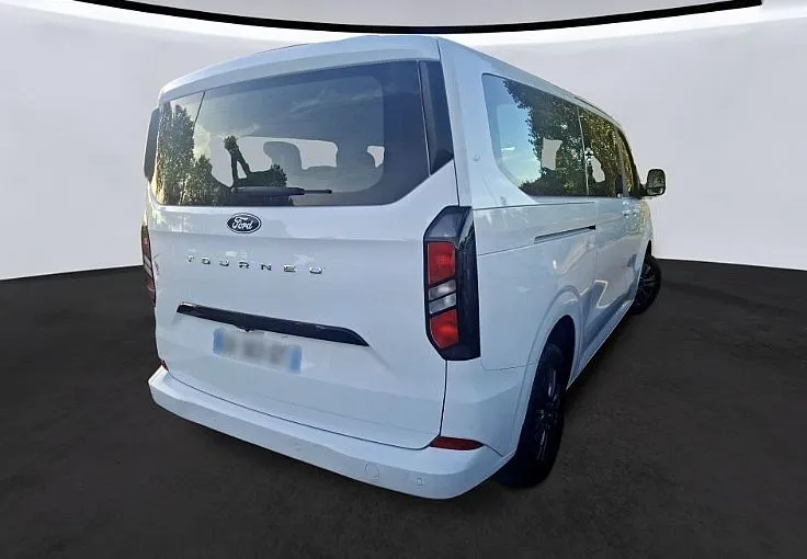 Zunanja slika - Ford Tourneo - Custom 2.0 TDCi Titanium - ODLIČNO OHRANJENO - 3