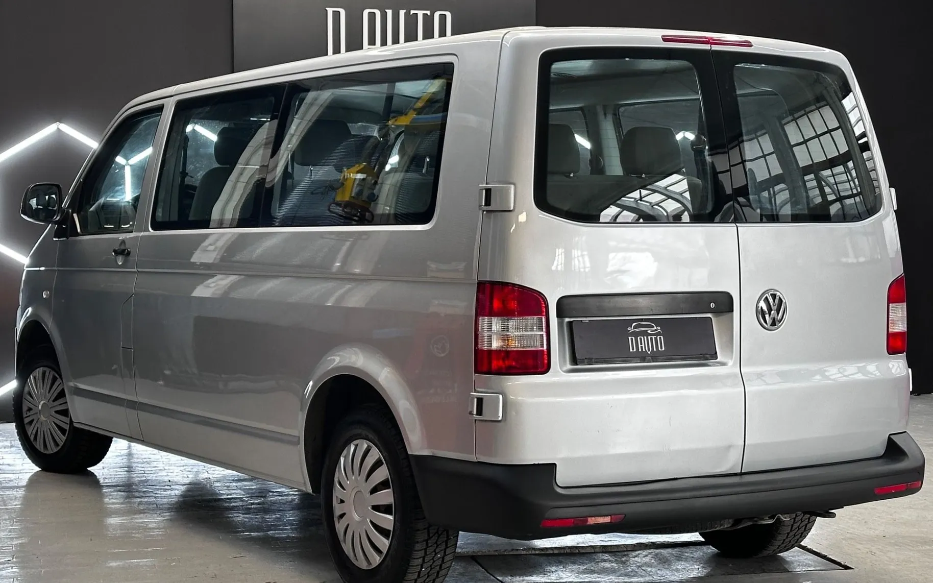 Zunanja slika - Volkswagen Transporter - 2.0 TDI 9 SEDEŽEV... - 6