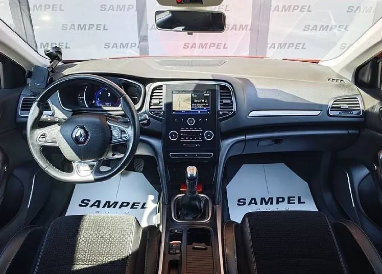 Zunanja slika - Renault Mégane - Megane Energy TCe 130 INTENS - SLO POREKLO - 166€ MESEČNO - 8