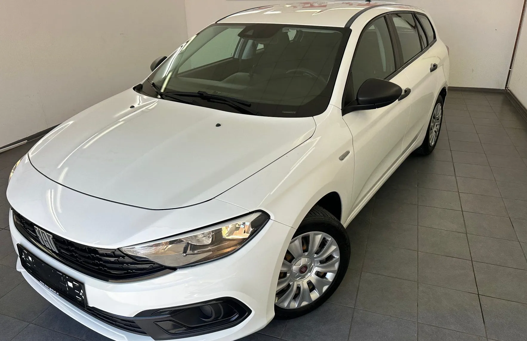 Zunanja slika - Fiat Tipo - 1.3 MJT DIZEL 70 KW.SAMO 108.000 KM - 1