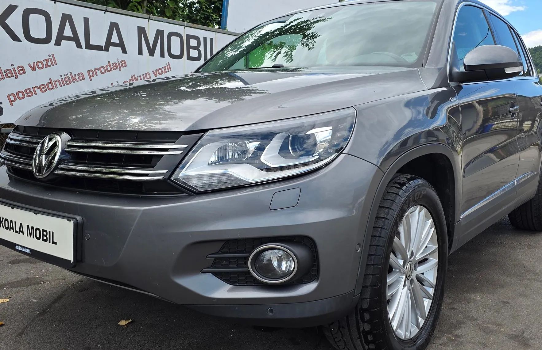 Zunanja slika - Volkswagen Tiguan - 2.0 TDI 4MOTION BMT XENON-GRETJE-KAMERA-GRETJE SŽ - 20