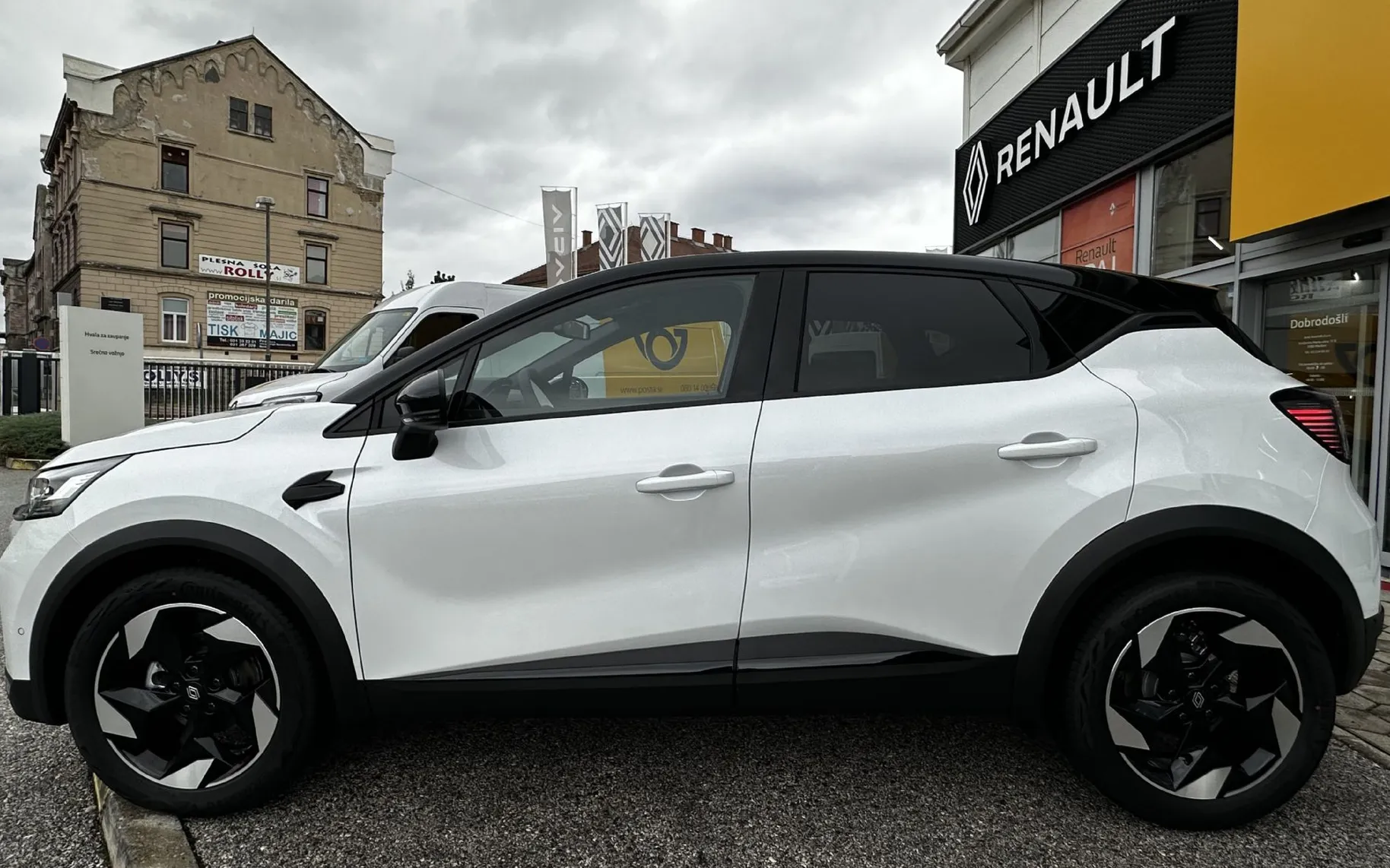 Zunanja slika - Renault Captur - TCe 160 EDC Techno - 3