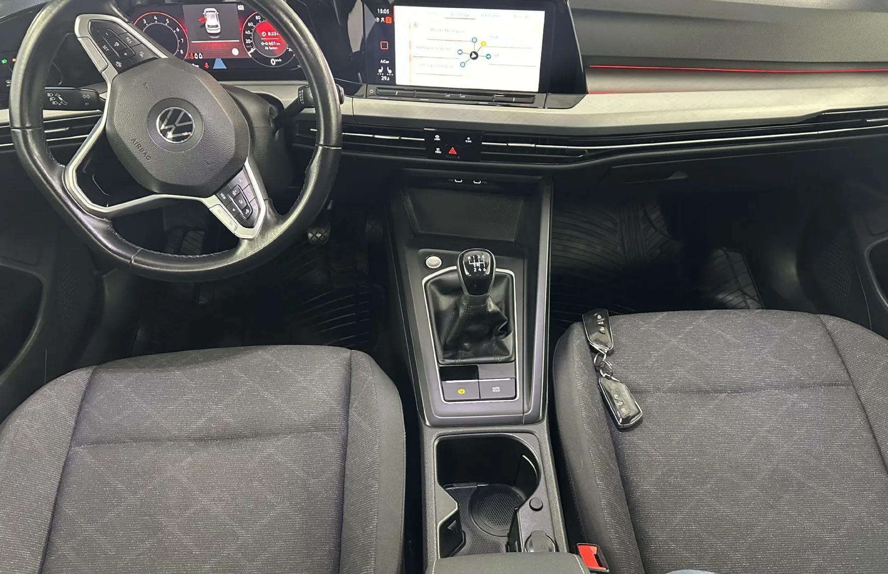 Zunanja slika - VW Golf - 1.5 TSI 96 KW.NEMŠKI+4 ALU.KAMERA.NAVI.111.000 KM - 4