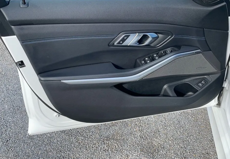 Zunanja slika - BMW Serija 3 - Touring: 320d M Sport - 7