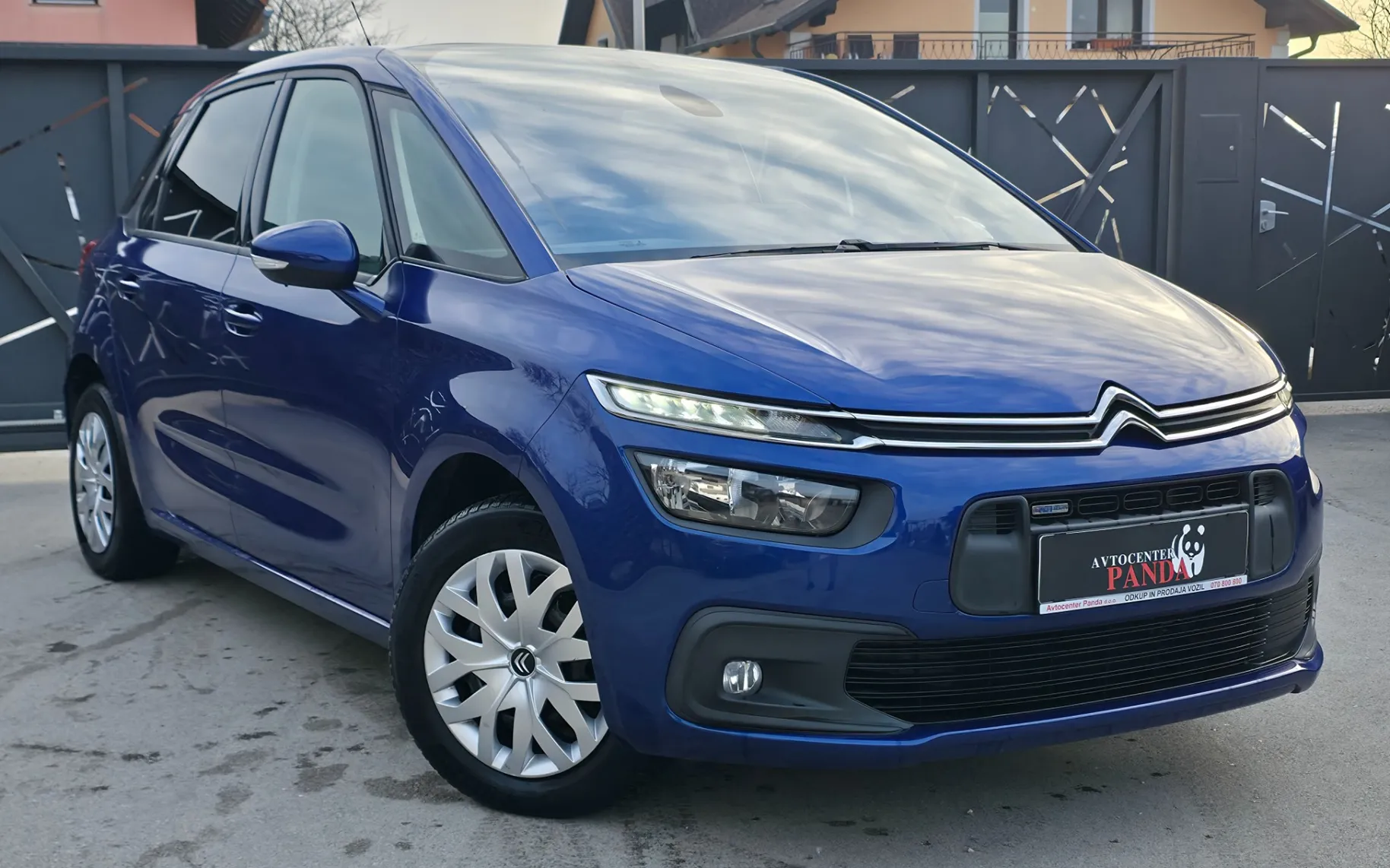 Zunanja slika - Citroën C4 - 1.2i - 6