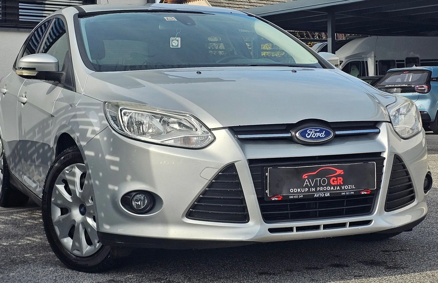 Zunanja slika - Ford Focus - 1.6 TDCi.Trend ECOnetic-VINJETA-ZIM.GUME DARILO - 5