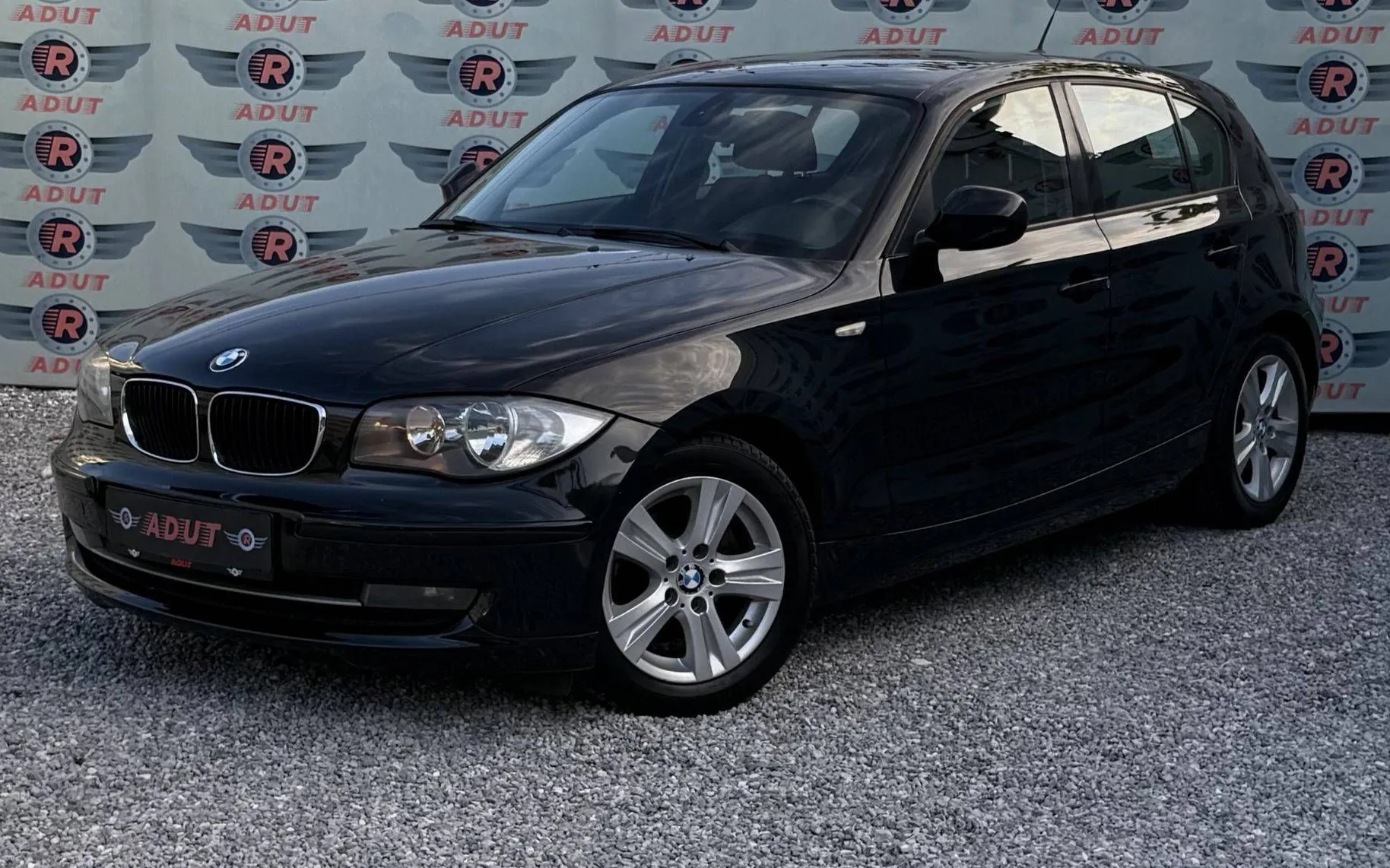 Zunanja slika - BMW Serija 1 - : 116d-PARK SENZ ZADAJ-TEMP-LEPO OHRANJEN... - 3