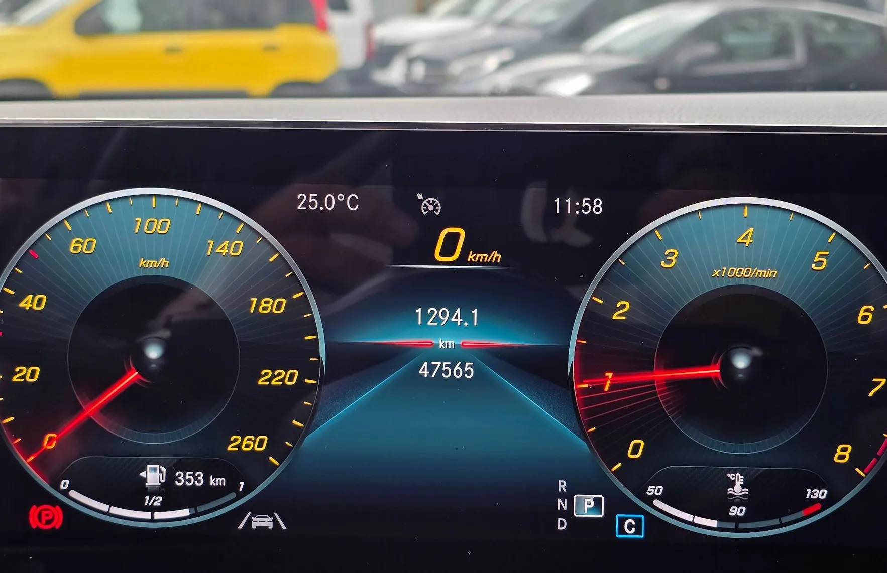 Zunanja slika - Mercedes-Benz A-Razred - A LIMUZINA 200 AMG AVT. LED-VIRTUAL-KAMERA-1.LAST - 15