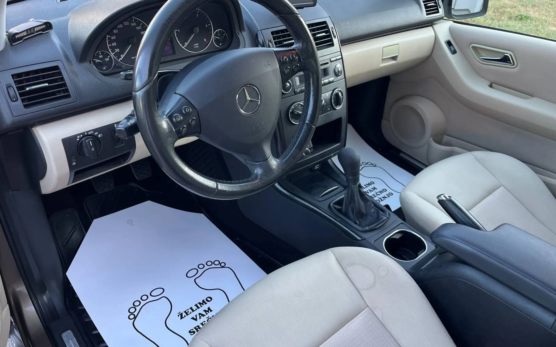 Notranja slika - Mercedes-Benz A-Razred - A 160 CDI Elegance-KLIMA-ALU-PDC-ODLIČEN - 8