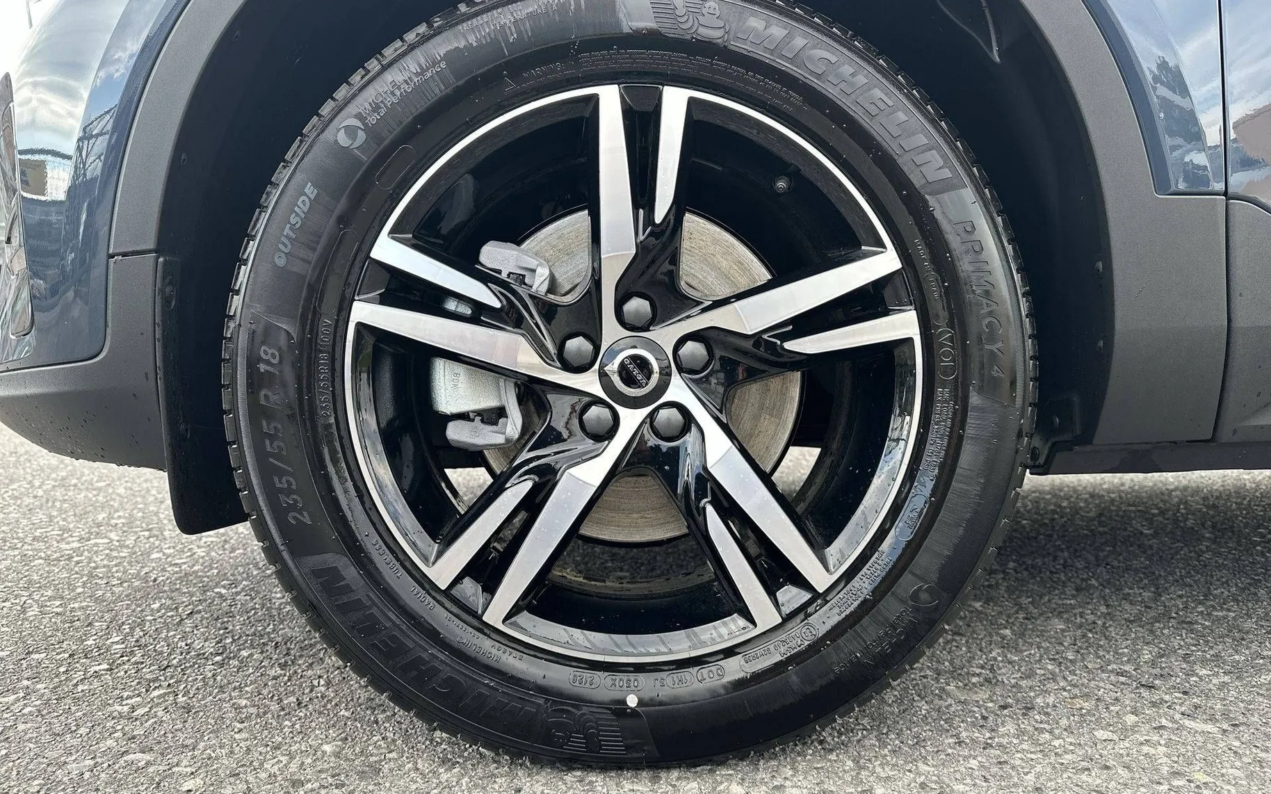 Notranja slika - Volvo XC40 - B3 P Plus Dark Avt. - 9