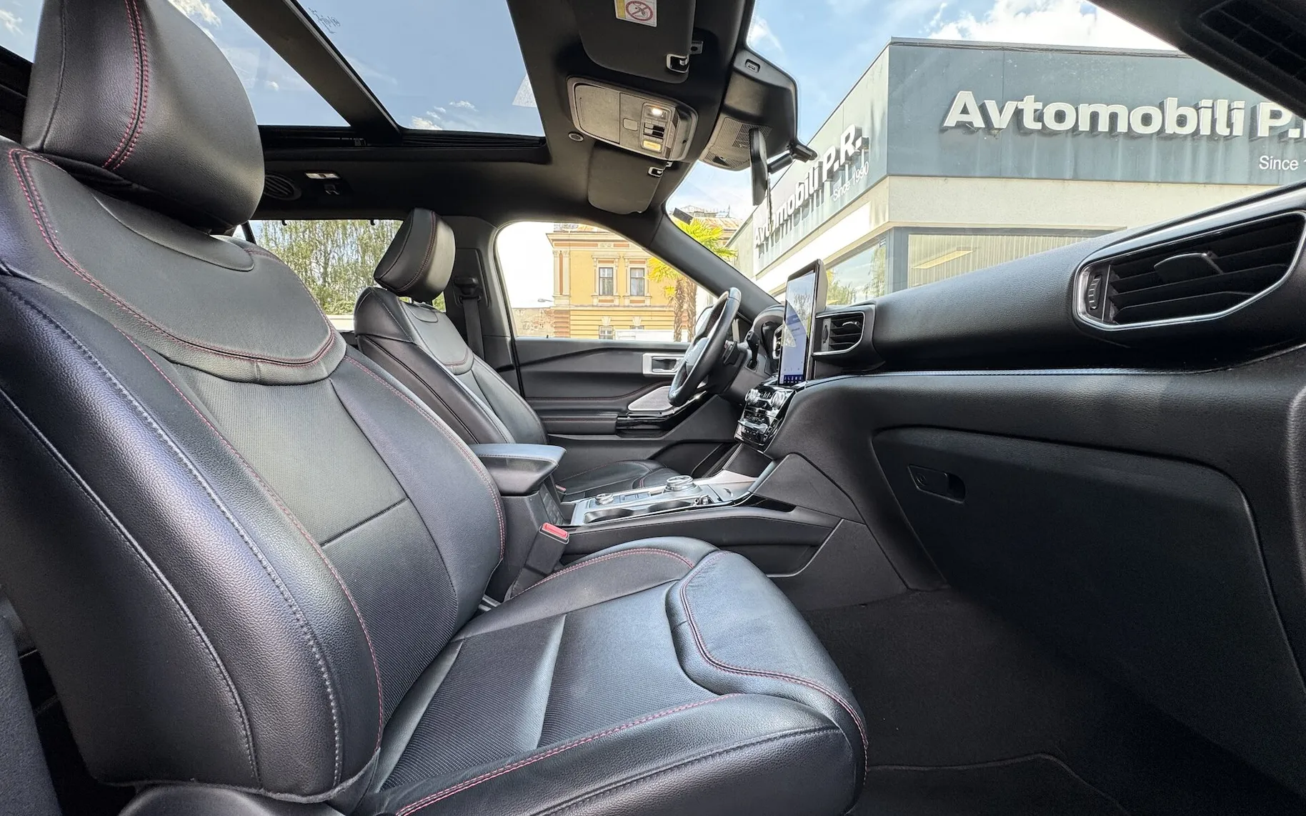 Zunanja slika - Ford Explorer - AWD 3.0 EcoBoost PHEV ST-Line Avt. SLO-HIFI-PANO - 13
