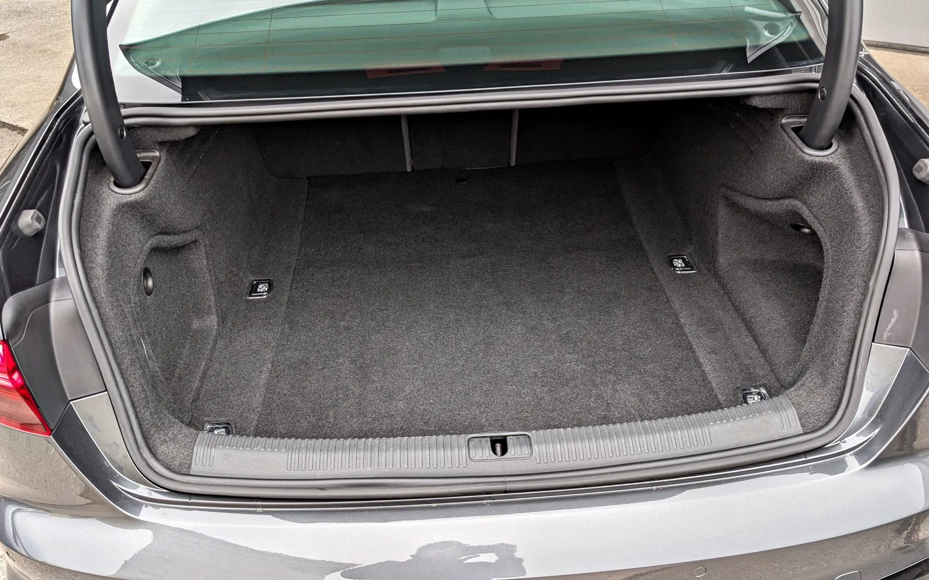 Zunanja slika - Audi A4 - limo 35 TFSI S-line Black-optik - 12