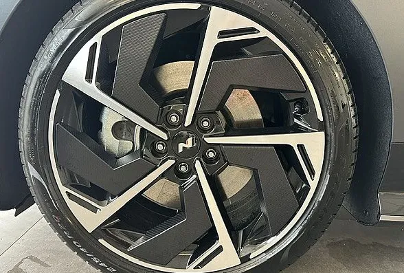 Zunanja slika - Hyundai Ioniq 6 - FL AWD 239kW Impression°°84kWh°°N-line°°Panorama - 5