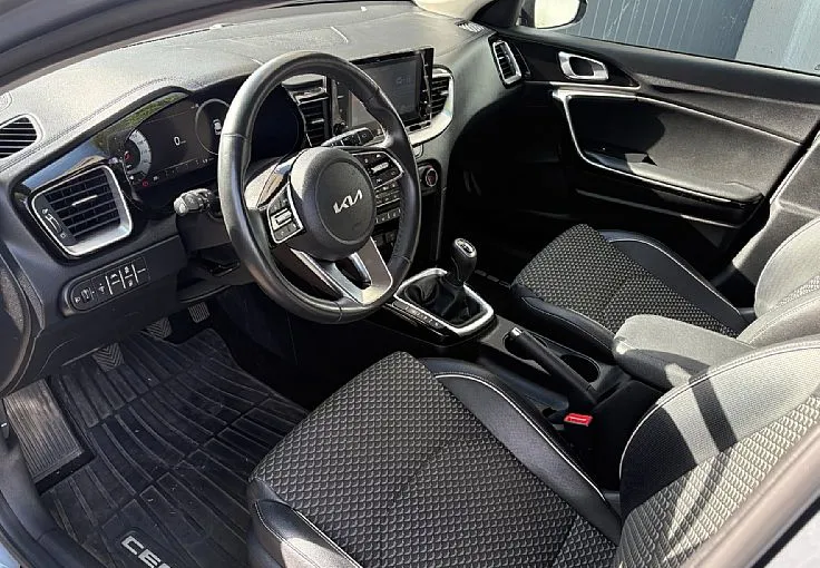 Zunanja slika - KIA XCeed - 1.5 T-GDI WAY M T 117 Kw - 5