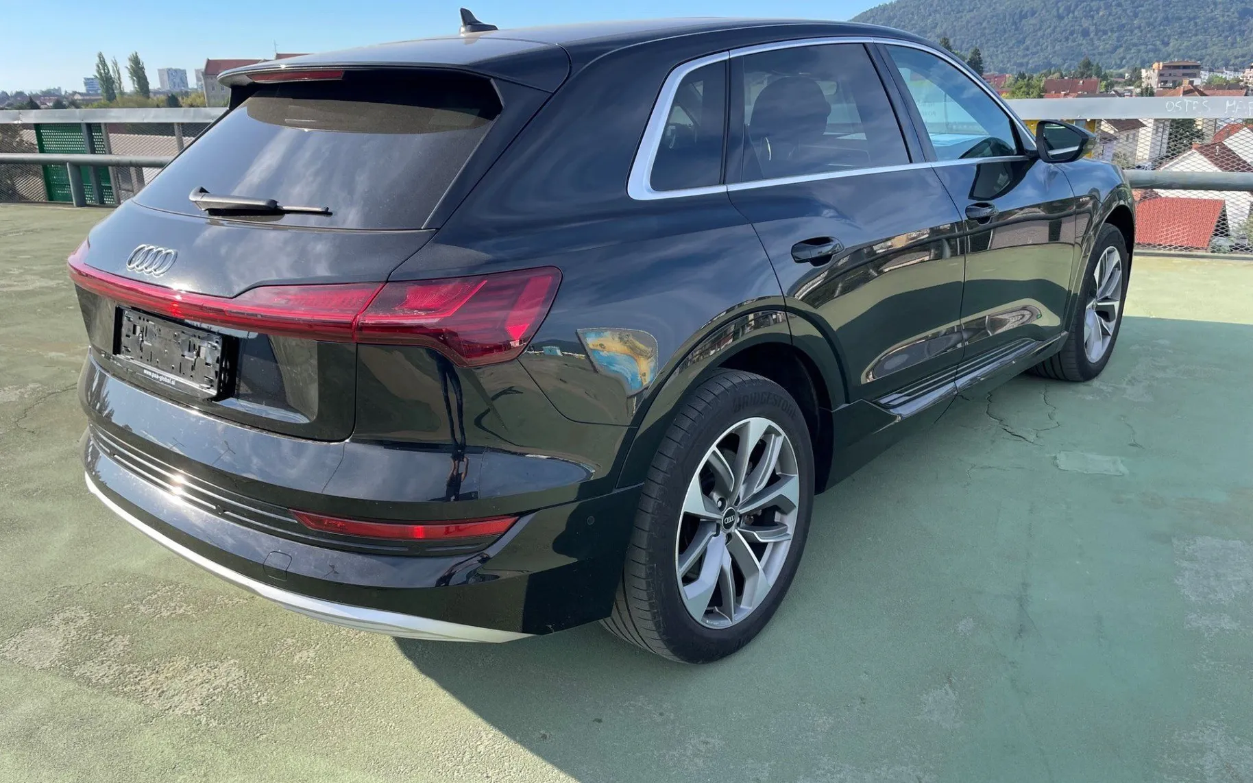 Zunanja slika - Audi e-tron - Audi  50 quattro.NEMŠKI.PANORAMA.KAMERA.LED. - 4