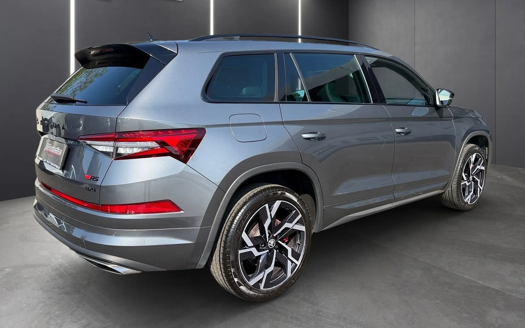 Zunanja slika - Škoda Kodiaq - 4x4 2.0 TSI RS DSG... - 3