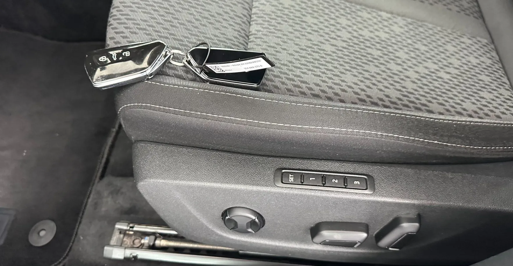 Zunanja slika - Škoda Octavia - Combi 2.0 TDI Style DSG.NEMŠKI.LED.NAVI.GRE.SEDEŽE - 12