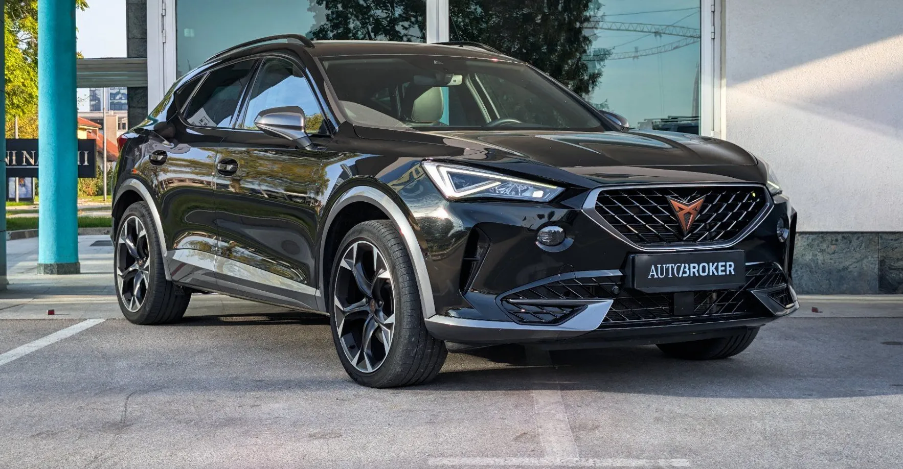 Zunanja slika - Cupra Formentor - 4D 2.0 TDI DSG kamera zimski paket panorama kljuka - 3