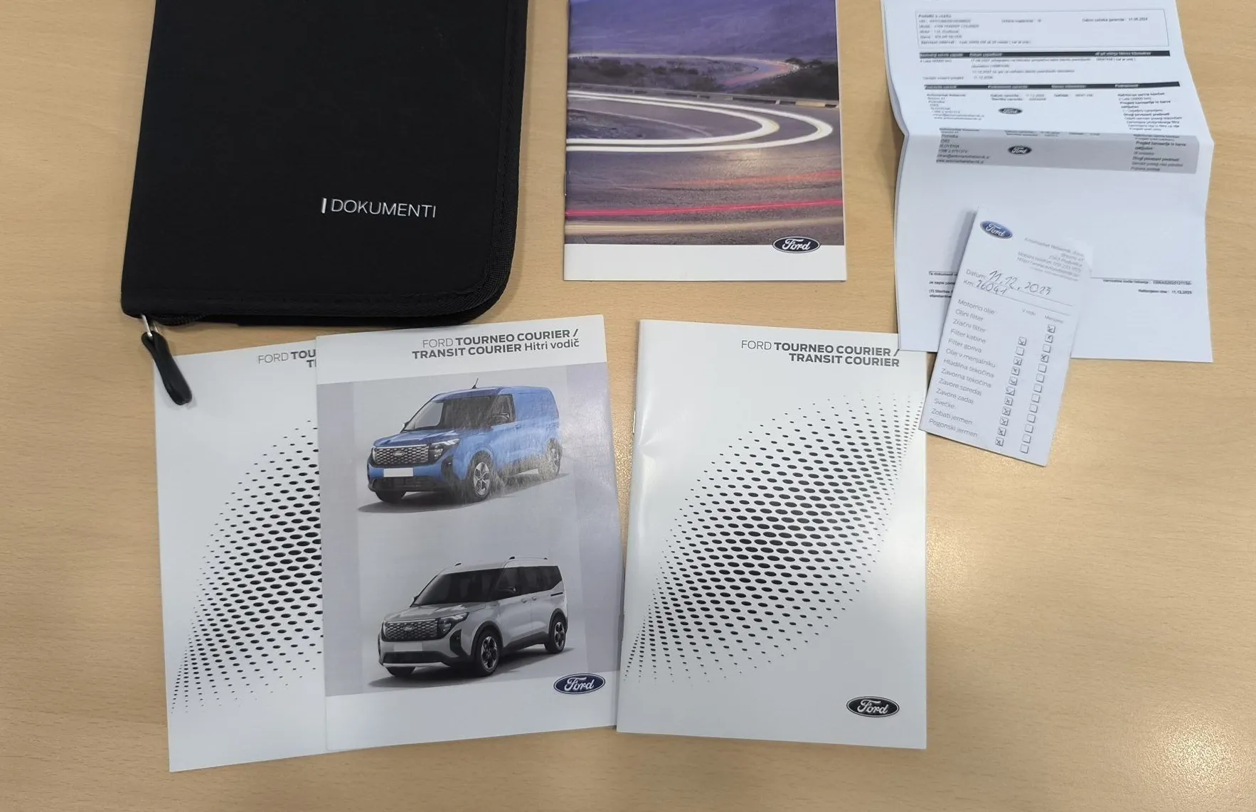 Zunanja slika - Ford Tourneo - Courier 1.0 EcoBoost Trend- SLO-1.LAST.- samo 32TKM - 20